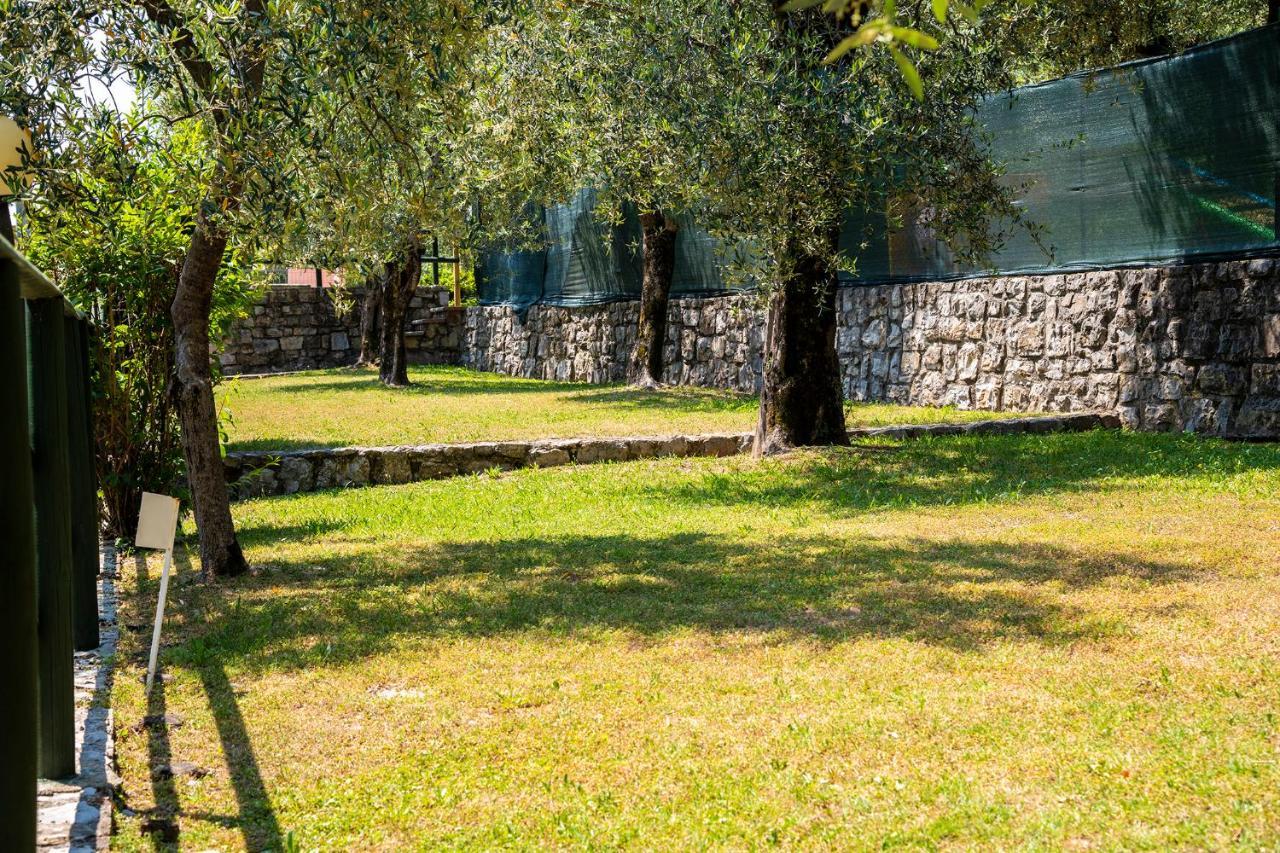 Camping Park Garda Limone sul Garda Ngoại thất bức ảnh